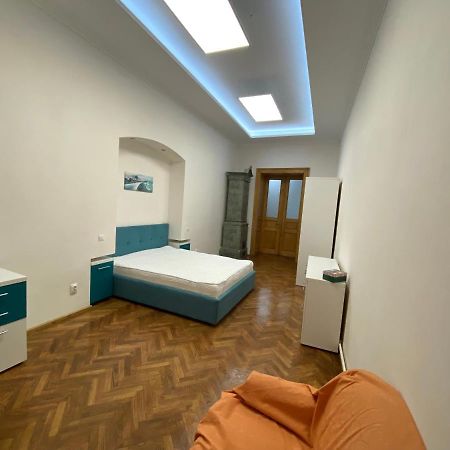 Centre Ville Apartment Cluj Napoca Bagian luar foto