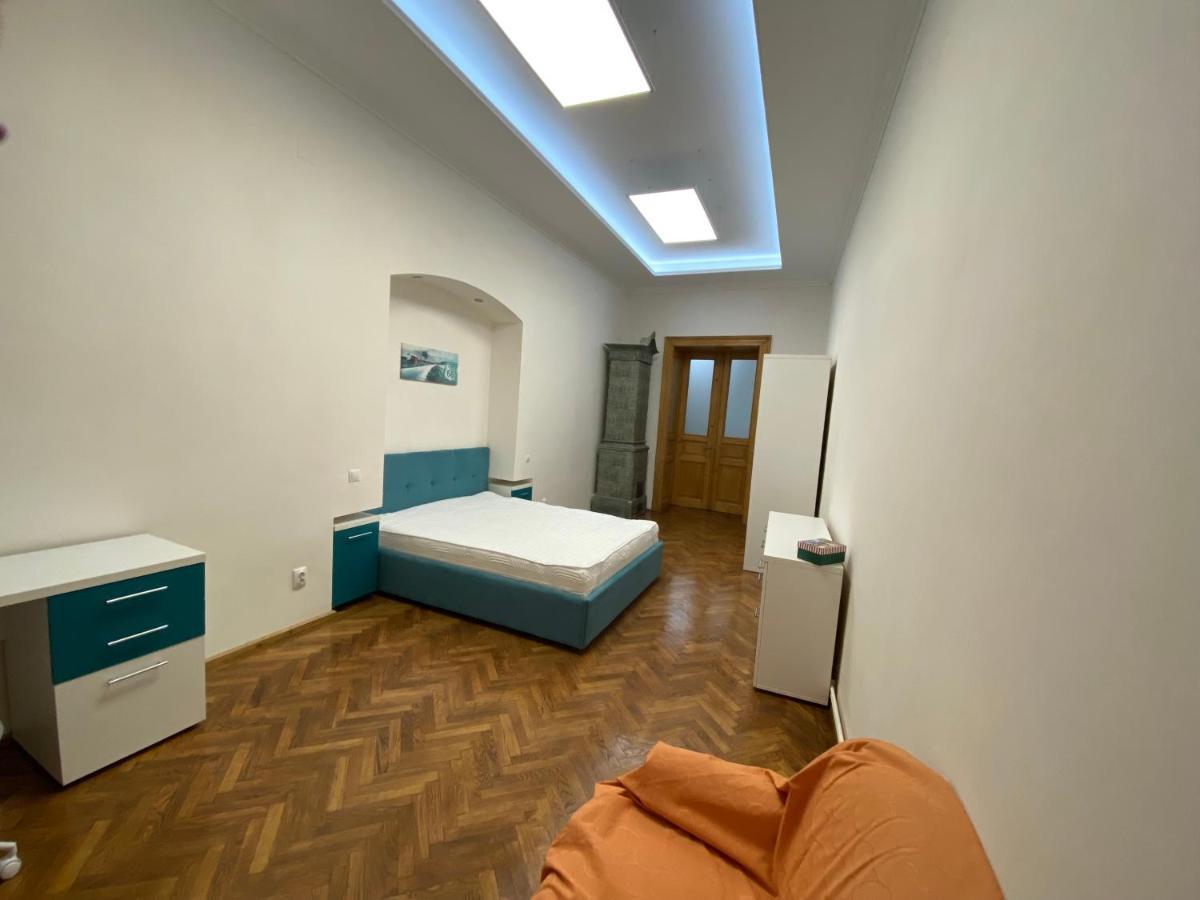 Centre Ville Apartment Cluj Napoca Bagian luar foto